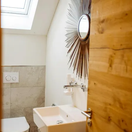 Modern Nature Idyll With Sauna And Panoramic View Feriehus