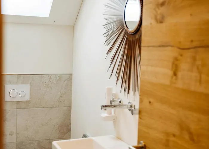 Modern Nature Idyll With Sauna And Panoramic View Semesterbostad